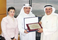 Union of Investment Companies honored Faisal Al Mutawa